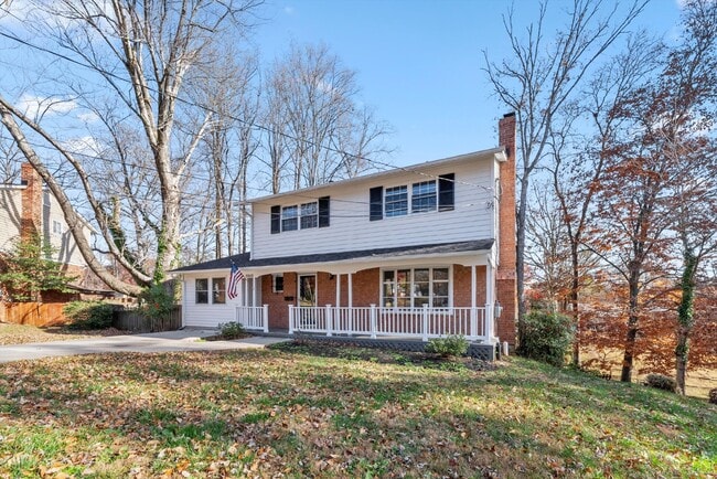 Building Photo - Welcome to this fantastic Colonial home, nestled in a quiet cul-de-sac and featuring an optional ...