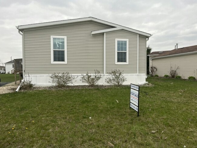 Primary Photo - 1 Eagle Ln