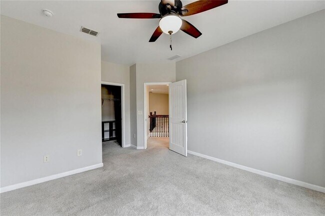 Building Photo - 2540 Maple Ridge Ln