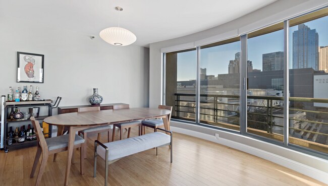 Dining room - 300 3rd St