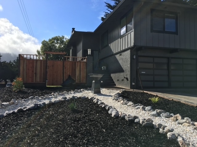 Building Photo - 1011 Big Bend Dr