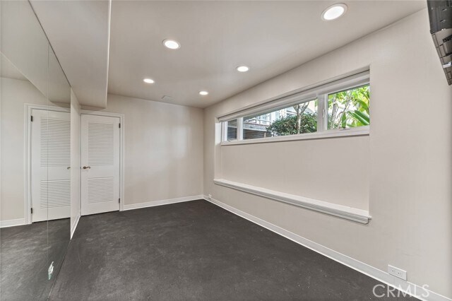 Building Photo - 1800 E Ocean Blvd