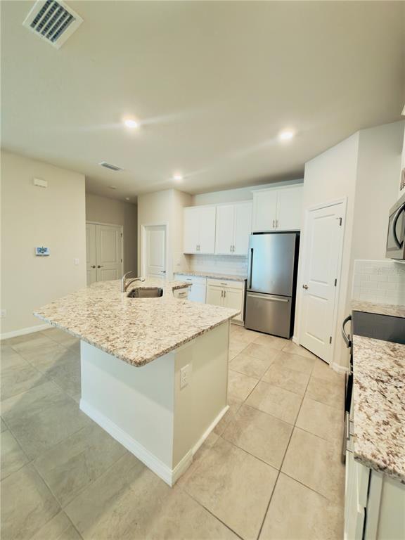 Building Photo - 626 157th Ct E