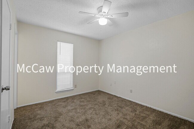 Building Photo - 14306 Seminole Dr