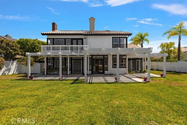 Building Photo - 3 Mantenida