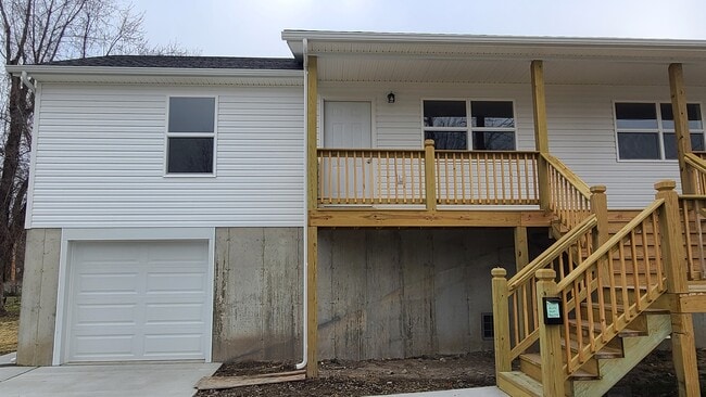 Building Photo - 410 S 2nd St