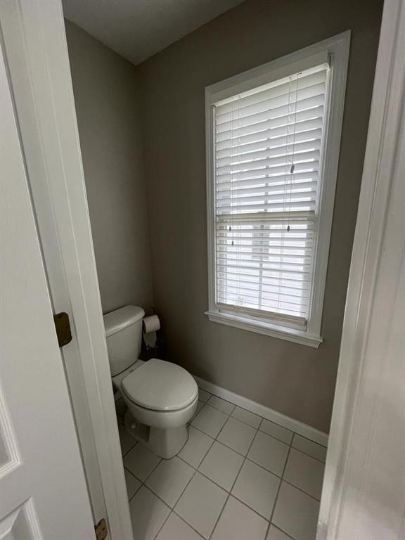 Building Photo - 1712 Hillside Bend Crossing