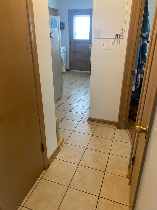 Hall - 9710 W Oklahoma Ave