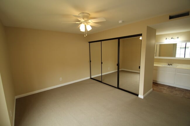 Building Photo - Centrally Located Condo at The Lakes of Carmel Valley!