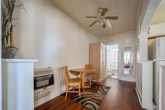 Building Photo - 4226 Avenue T