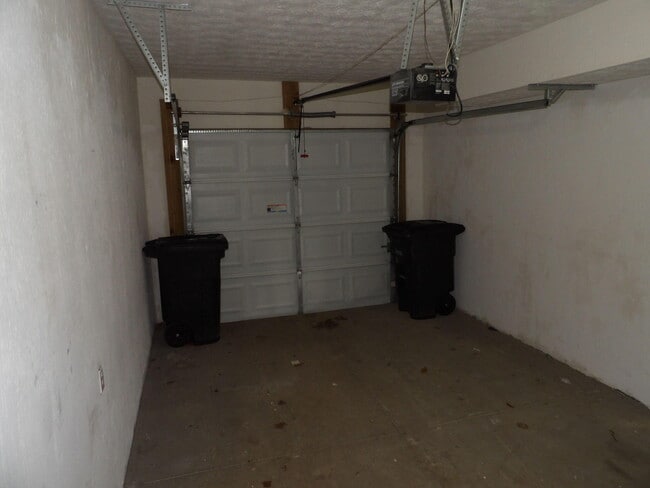 Building Photo - 344 Bypass Plaza Dr