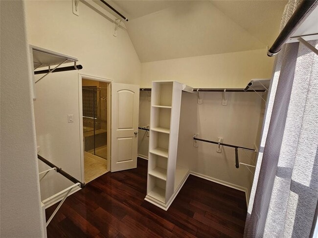 Building Photo - 9610 Knights Station Dr