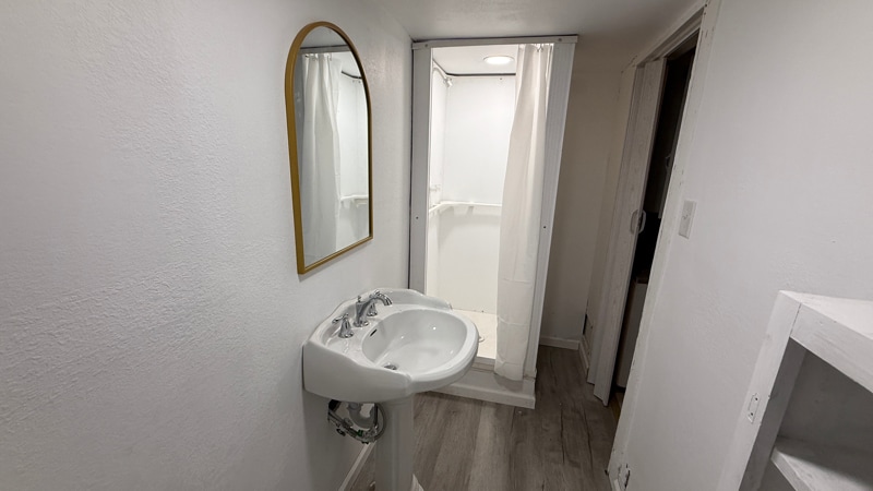 Building Photo - 235 E Main St