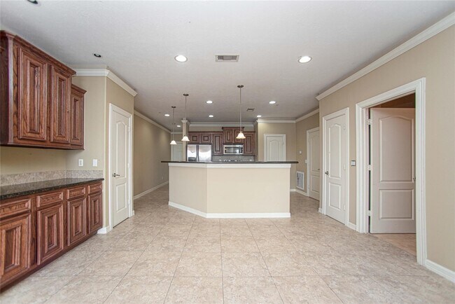 Building Photo - 7037 Kingston Cove Ln