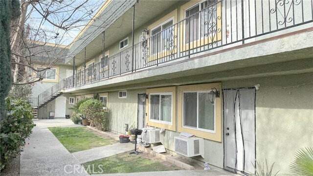 Building Photo - 1102 Larimore Ave