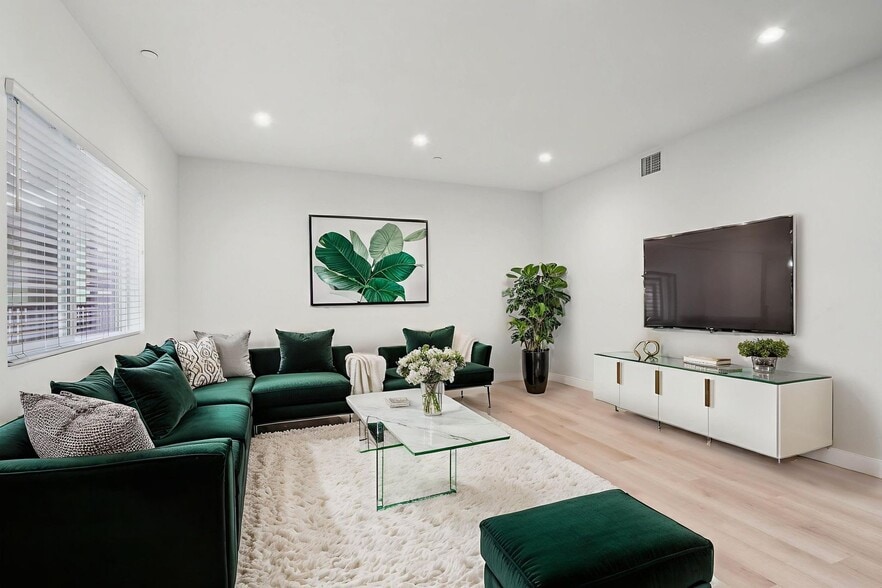Interior Photo - The Jordan Heights