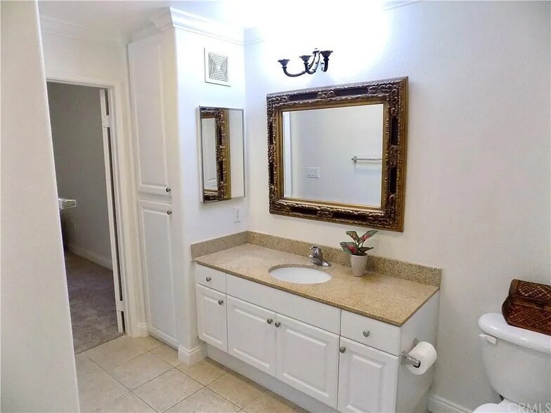 Building Photo - 2207 Watermarke Pl