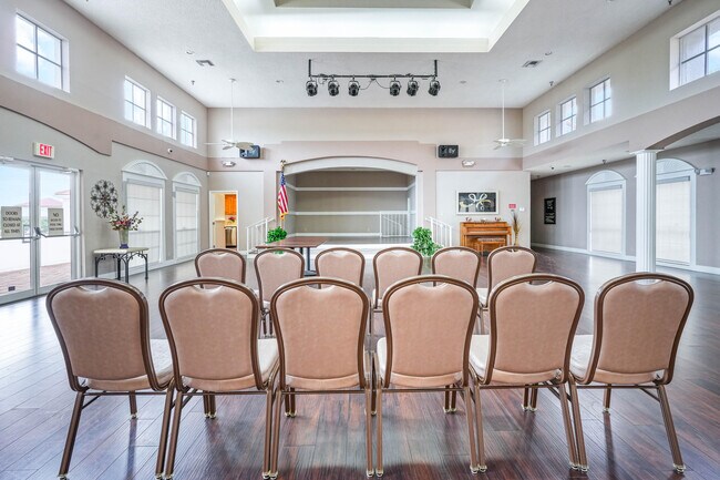 Building Photo - 10910 Lakemore Ln