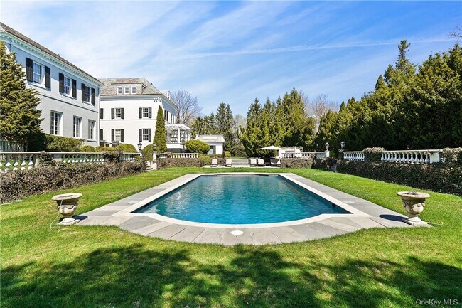 Building Photo - 99 Mamaroneck Rd