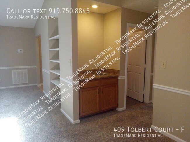 Building Photo - 409 Tolbert Ct