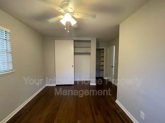 Building Photo - 1525 Sanden Ferry Dr