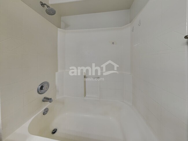 Building Photo - 1029 W Honker Dr