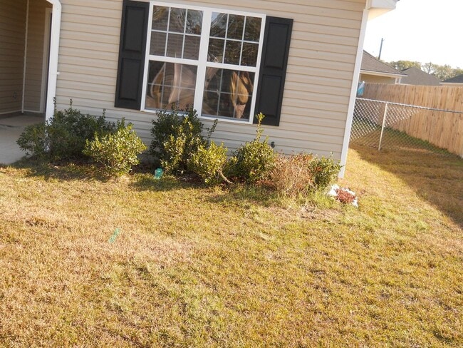 Building Photo - 3 BR 2 BA in Hahira