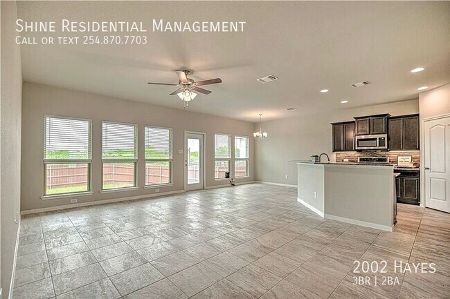 Building Photo - 2002 Hayes-