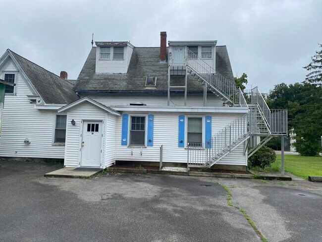 Primary Photo - 377 S St E