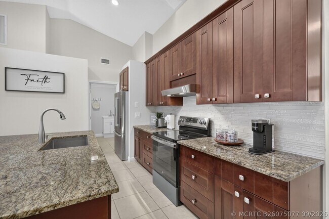 Building Photo - 1204 Mulberry Pl
