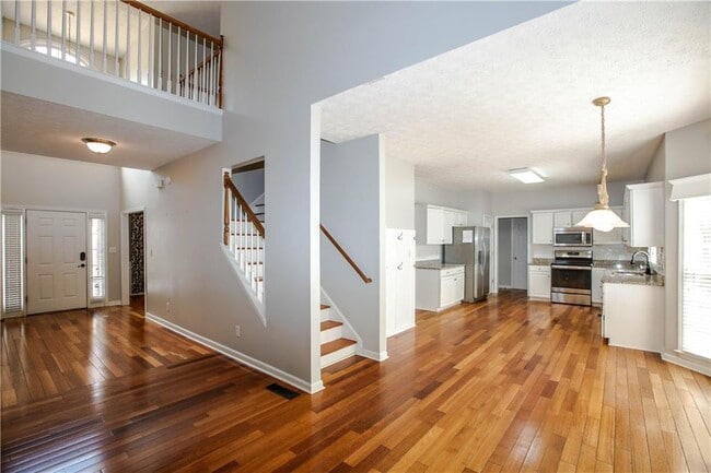 Building Photo - 435 Chandler Ct