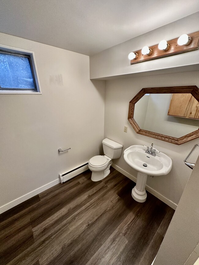 Building Photo - 2816 W Dell Dr