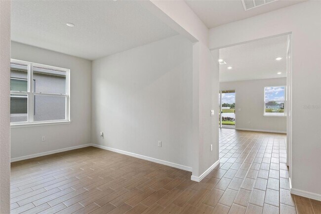 Building Photo - 6121 Blue Pond Wy