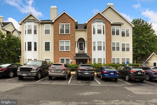 Primary Photo - 4139 Fountainside Ln