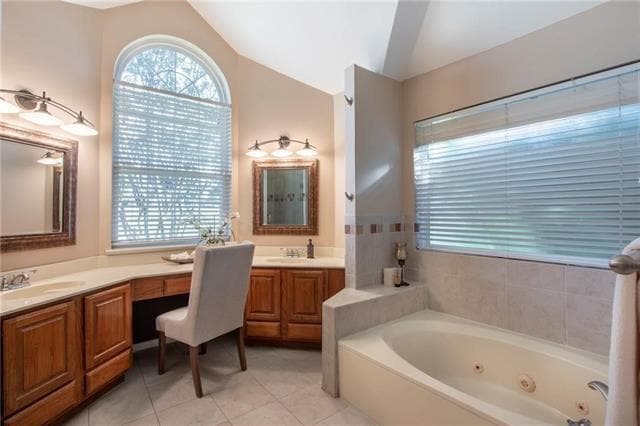 Building Photo - 4428 Emerson Dr