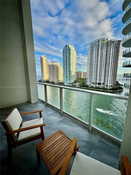 Balcony - 300 S Biscayne Blvd