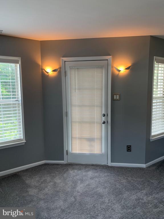 Building Photo - 809 Willings Way