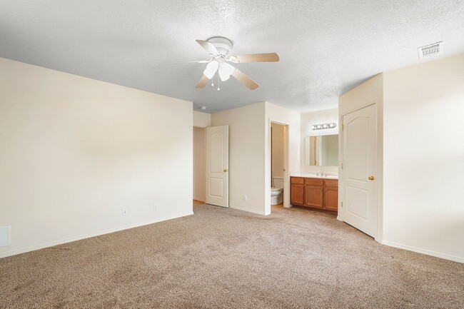 Building Photo - For Rent | 3 Bed / 2 Bath | 1-Car Garage |...