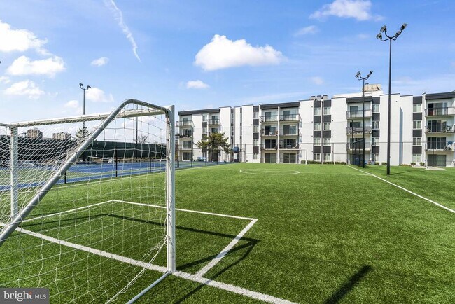 Building Photo - 60 S Van Dorn St