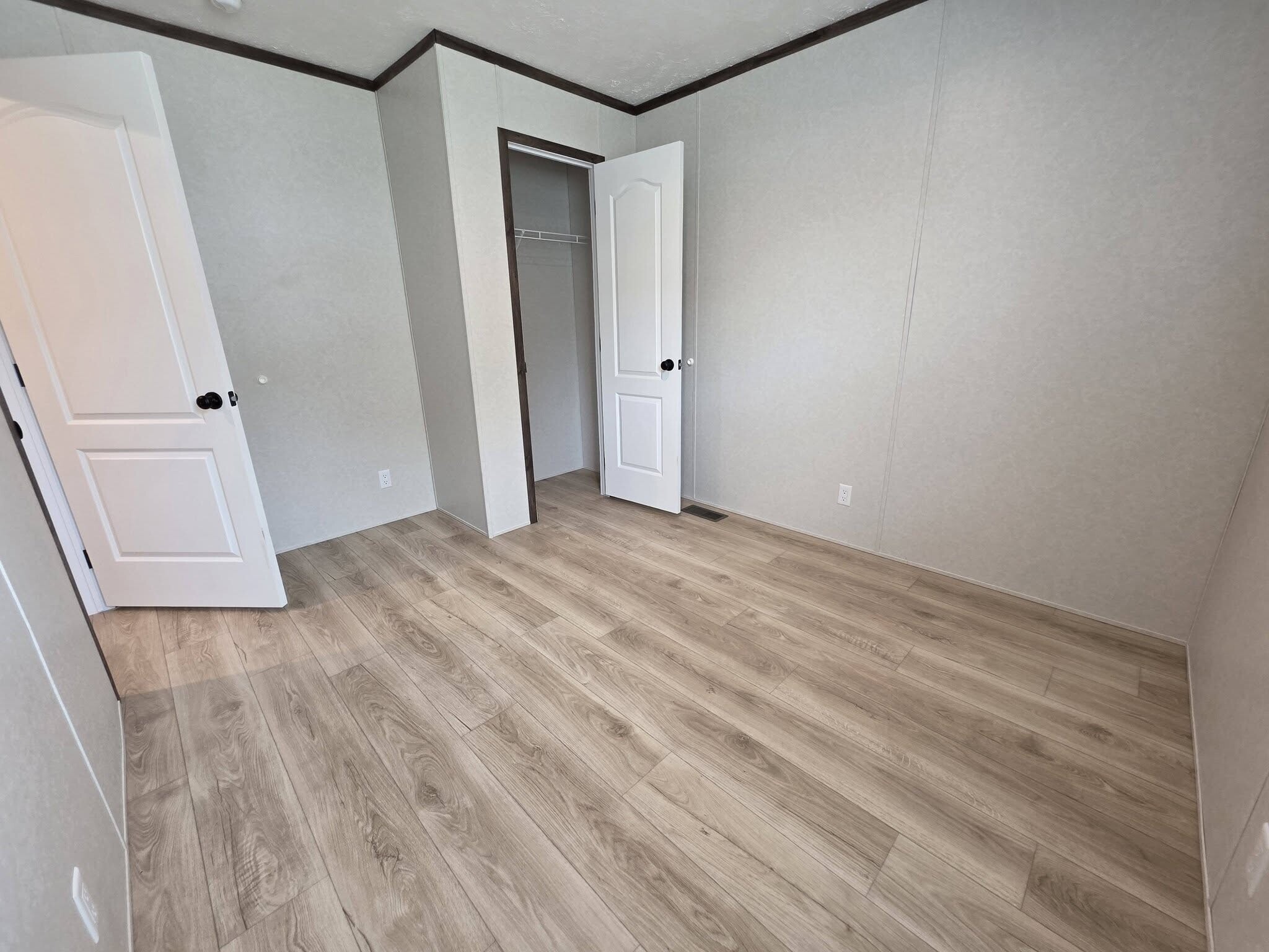 Building Photo - 1300 W Commodore Blvd