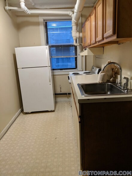 Building Photo - 19 Peterborough St