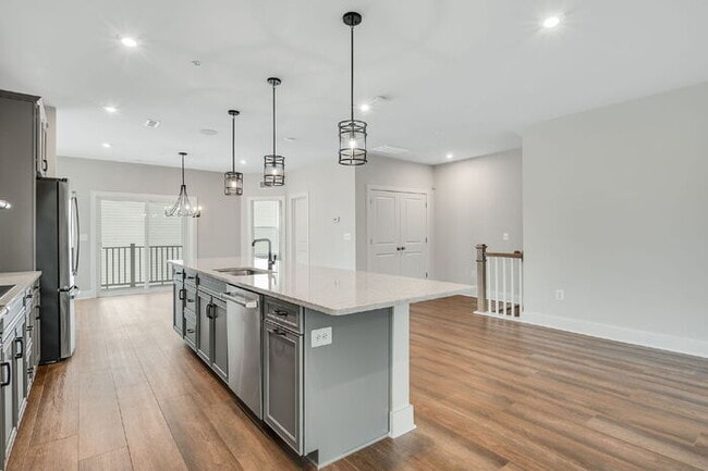 Building Photo - Spacious 3 Bedroom Condo Near VCU & VUU –  Most Utilities Included – $3,200/mo