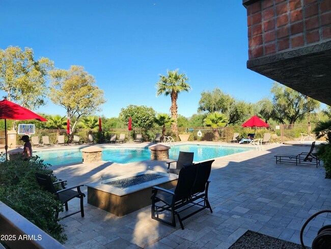 Building Photo - 5122 E Shea Blvd