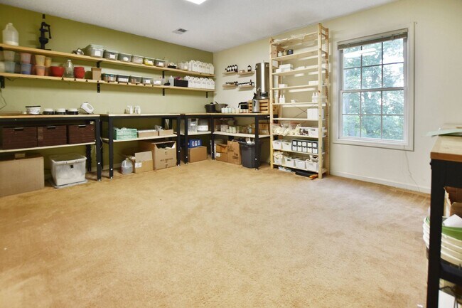 Building Photo - Pet Friendly Three Bedroom with Basement!