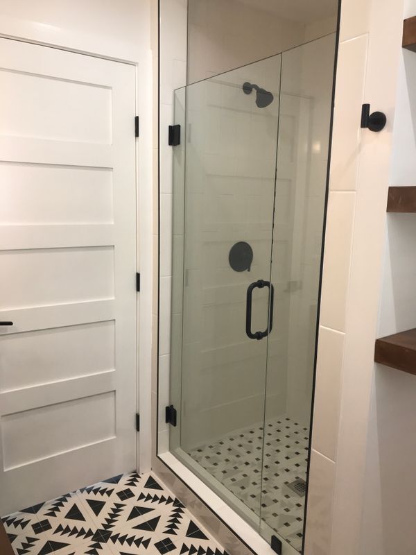 Building Photo - 423 W Woodlawn Ave