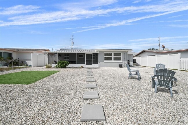 Building Photo - 13704 Veronica Dr