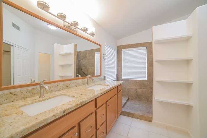 Building Photo - 17404 E Oro Grande Dr