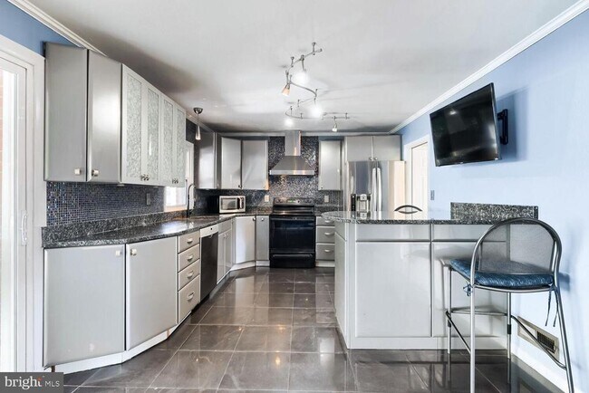 Building Photo - 114 MD-131