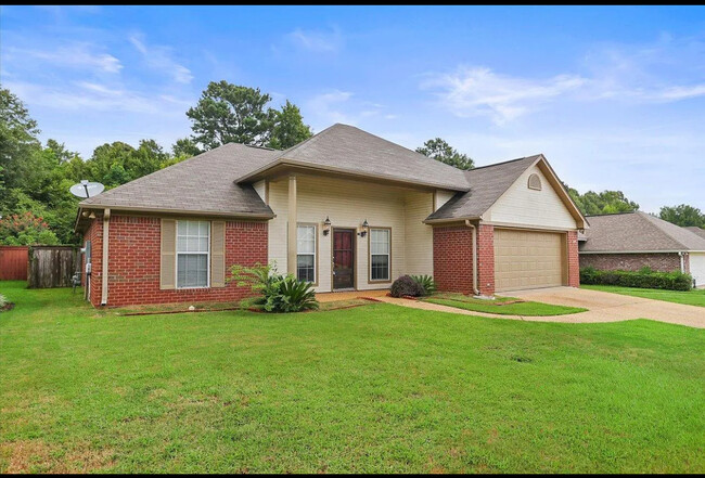 Building Photo - 428 Wildberry Cir