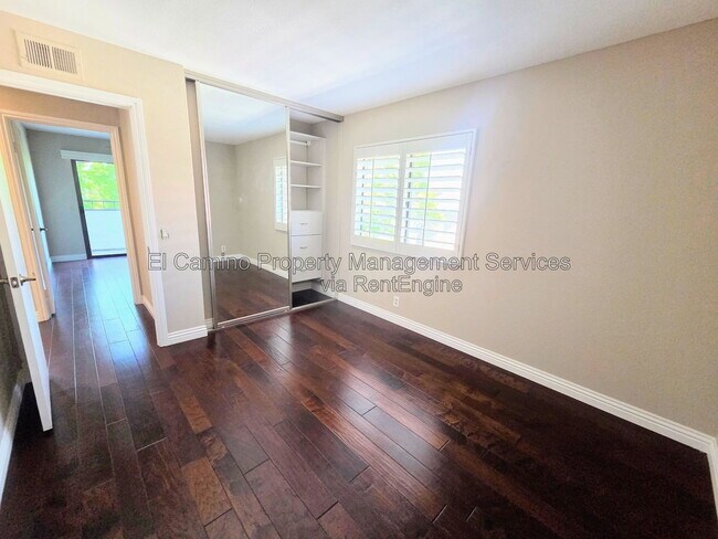 Building Photo - 2702 Belmont Ct